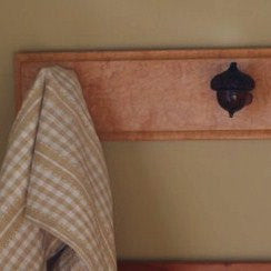 Woodland Acorn Hanger - Cattails Woodwork